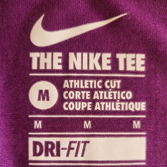 NIKE, The Nike Tee, Athletic Cut, Dri-fit Women Size Medium, Like New, EUC - Picture 7 of 7